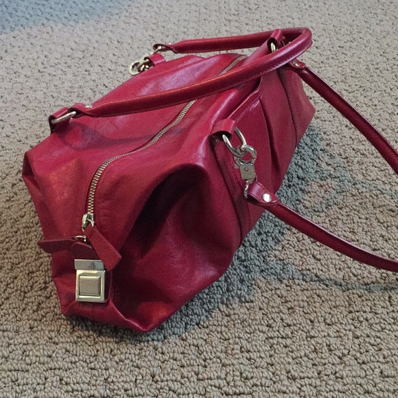 Express Handbags - Express Expandable Red Leather Purse